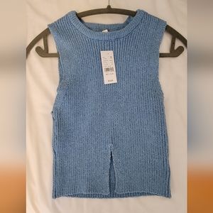 Sleeveless sweater